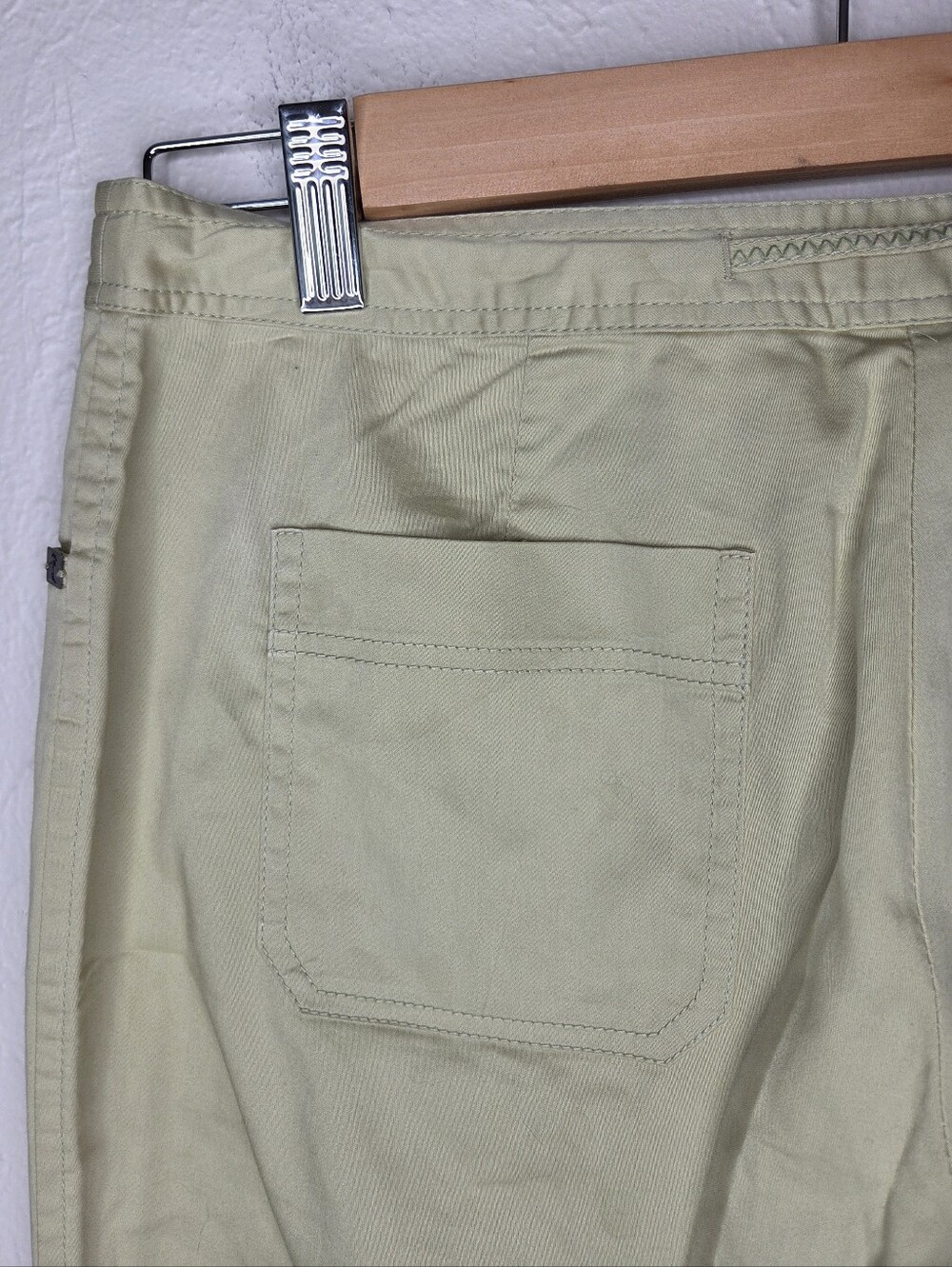 Tommy Bahama Stretch Sage Green Roll Up Capri Pants Size 4 Cropped Resort - Picture 6 of 10